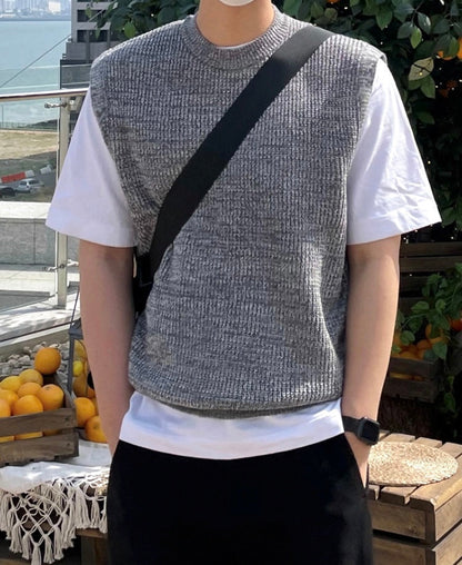 SEOUL Sleeveless Sweater